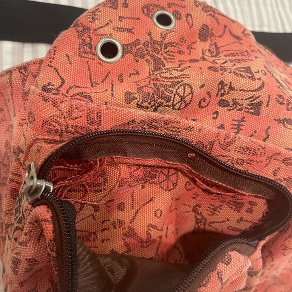 Meru Sling Bag - Picture 13 of 15